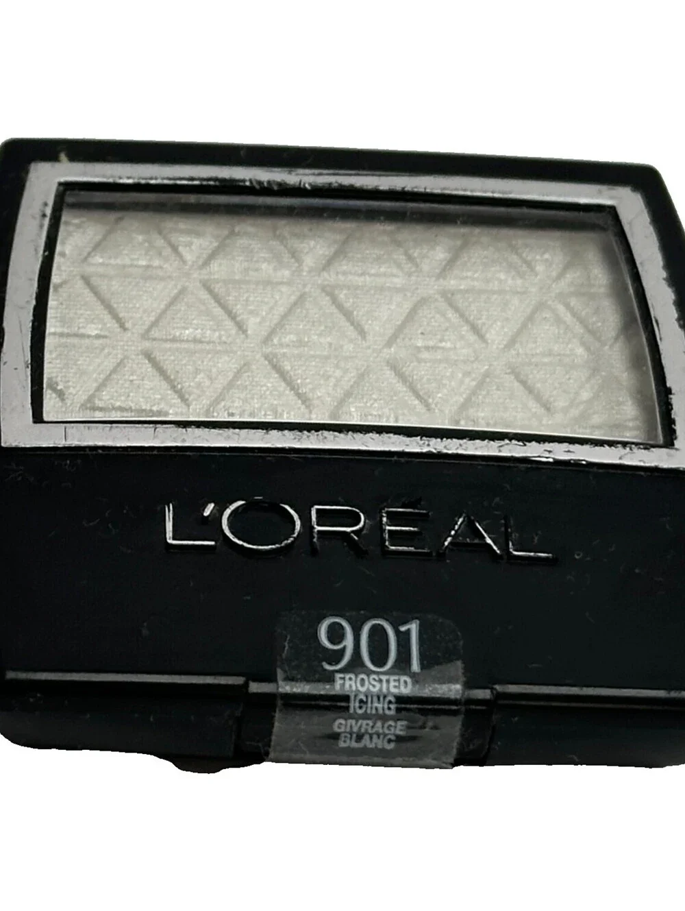 L'oreal Wear Infinite Studio Secrets Eyeshadow #901 Frosted Icing New
